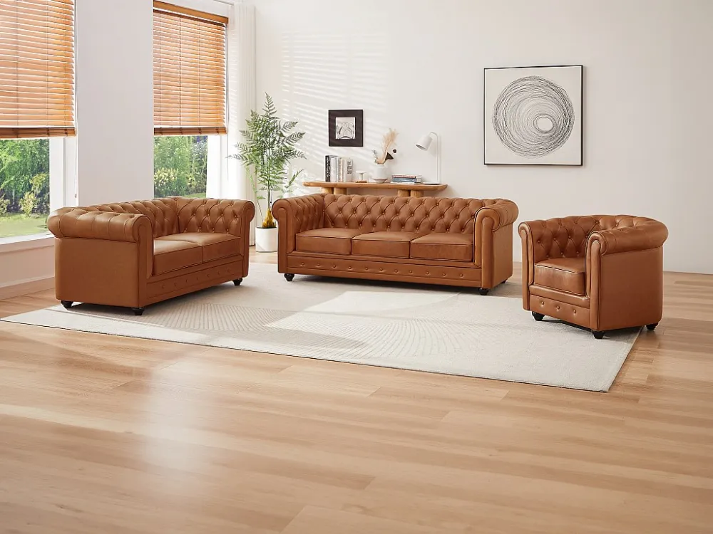 Driezitsbank, tweezitsbank en fauteuil van camelkleurig vaarsleer CHESTERFIELD
