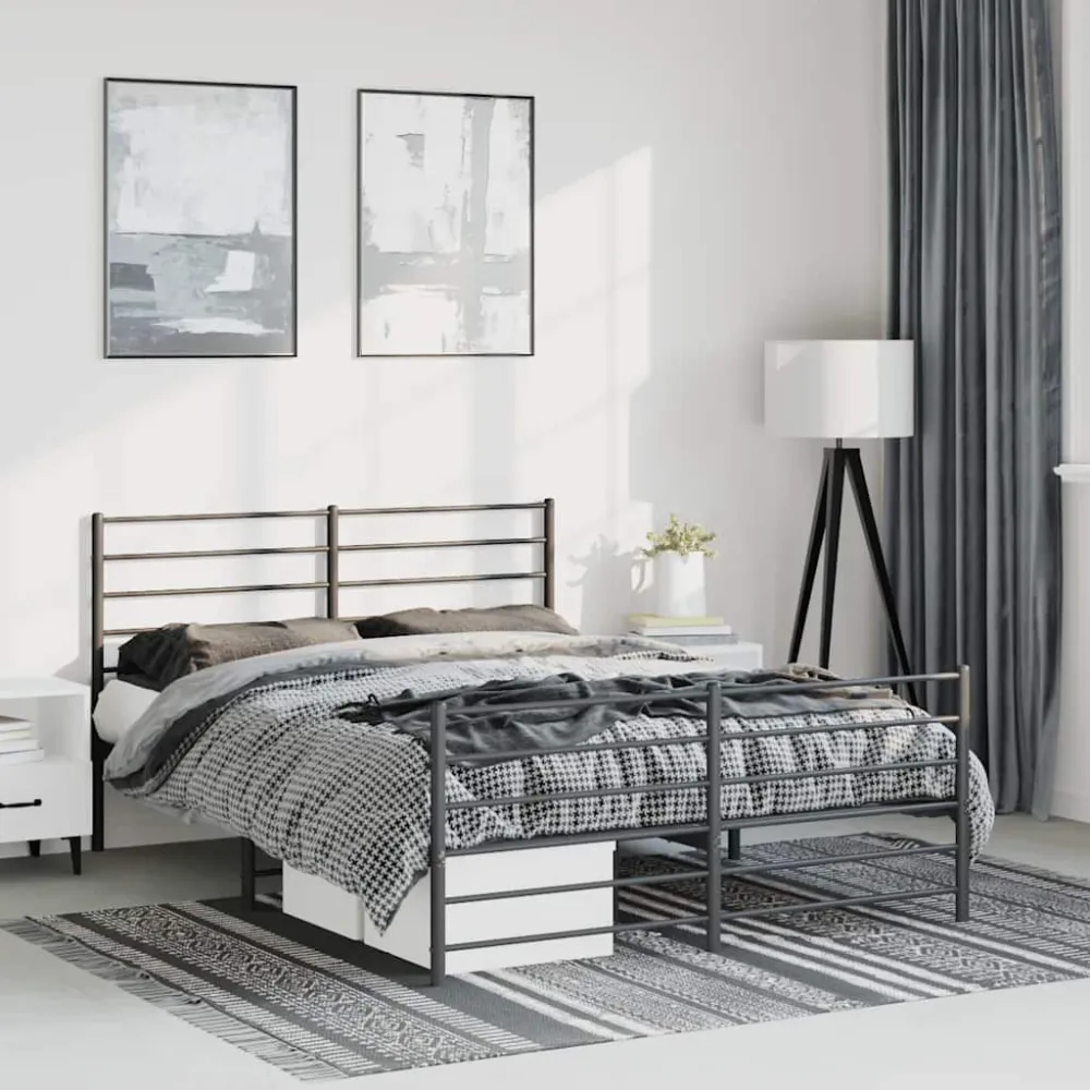 Bedframe met hoofd- en voeteneinde metaal zwart 135x190 cm