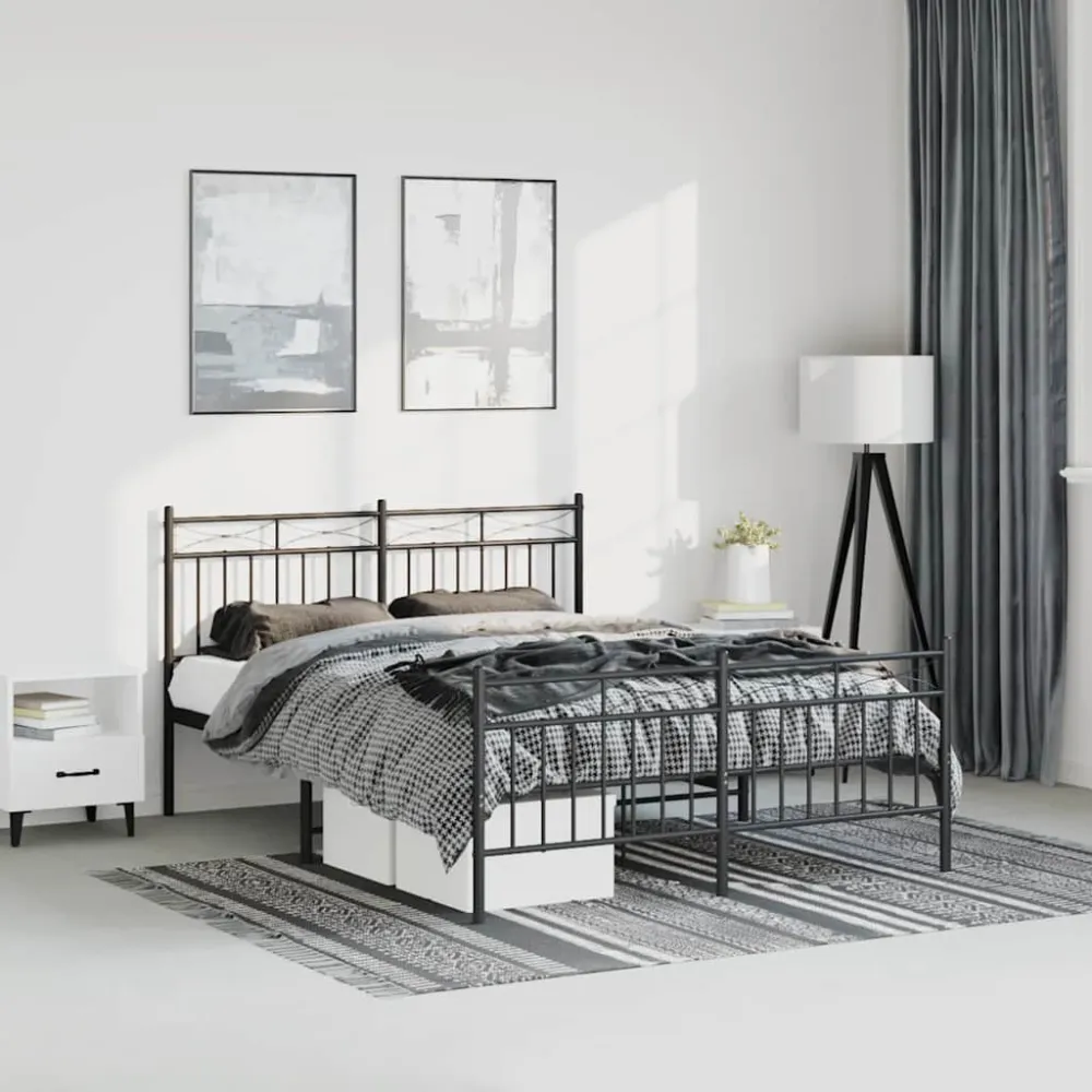 Bedframe met hoofd- en voeteneinde metaal zwart 135x190 cm