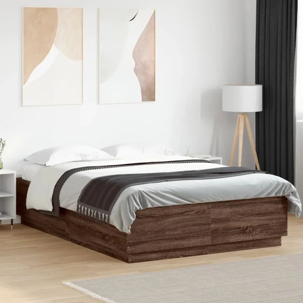 Bedframe met LED-verlichting bruin eikenkleurig 140x200 cm