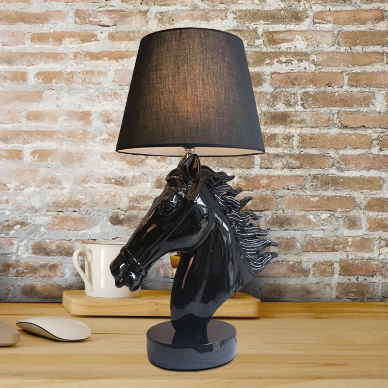 Glanzend Gold/Black Steed Head Night Light Farmhouse Resin 1-Light Bedside Table Lamp Tapered Shade Black