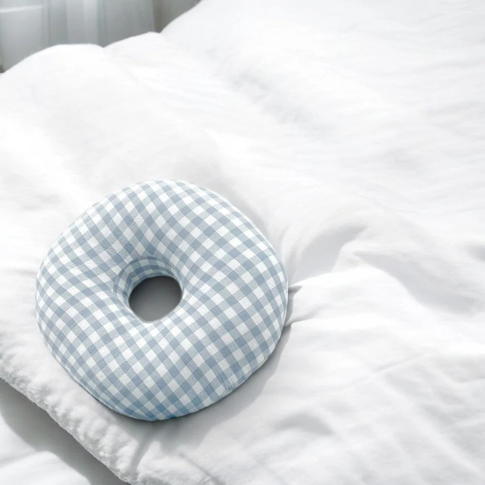 Oorpiercing Kussen - 30 x 30 x 9 cm - Kussen voor Zijslapers - Ringkussen - Kussen met Oorgat - Zijslaapkussen - Donut Kus...