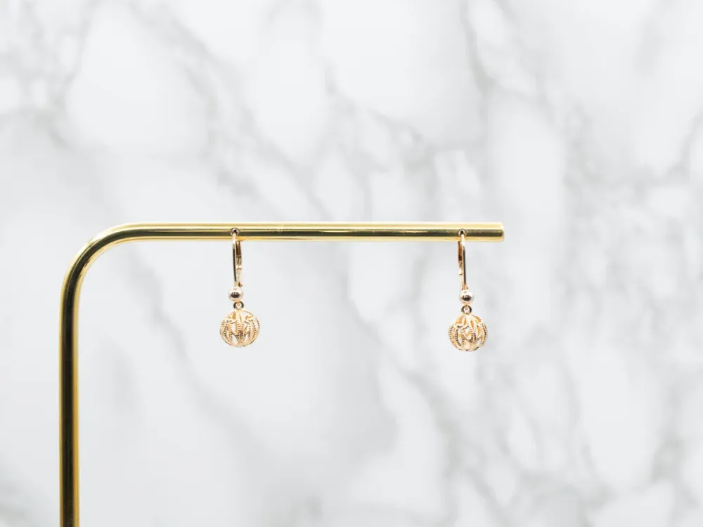 Goud Filigree Ball Drop Earrings