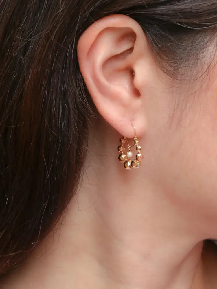 Vintage hoop earrings mosterdgeel gold faceted balls and pearls