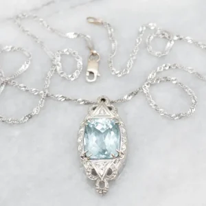 Retro Zeeblauw Topaz and Diamond Pendant Necklace