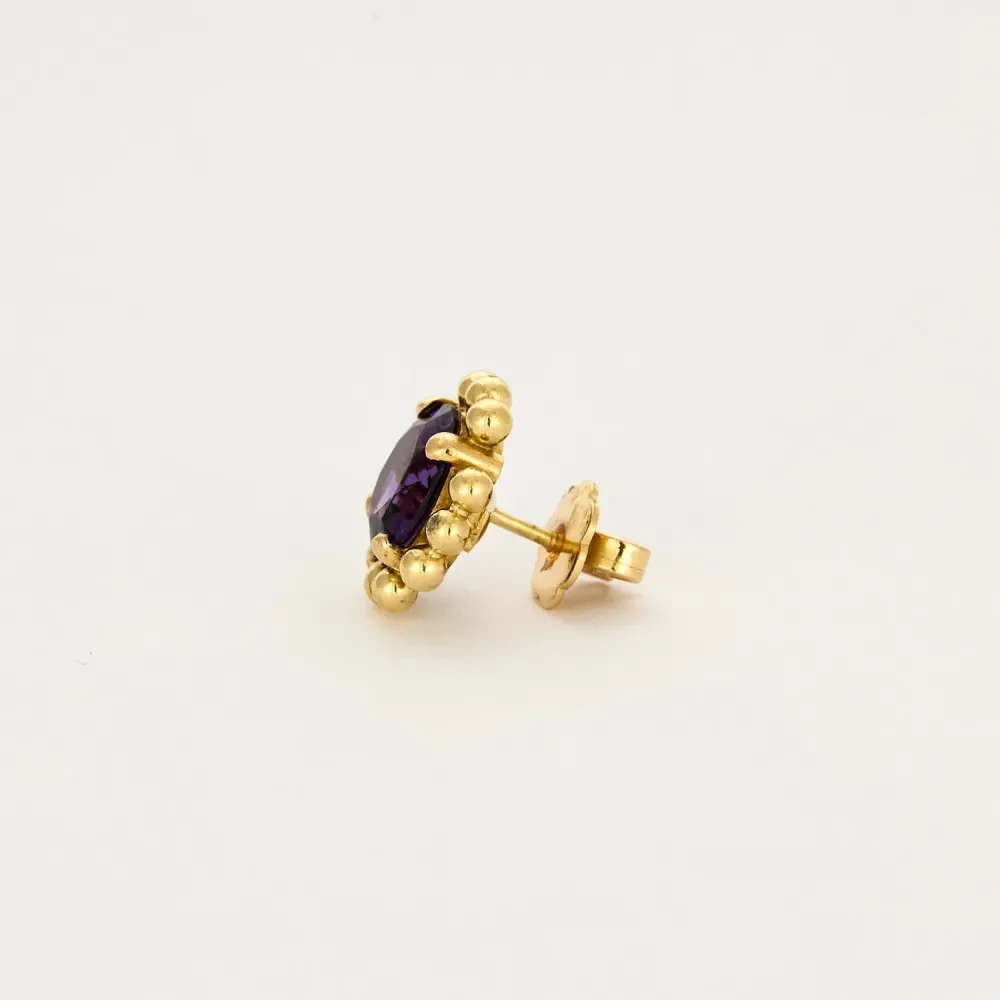 Yellow gold and amethyst earrings
