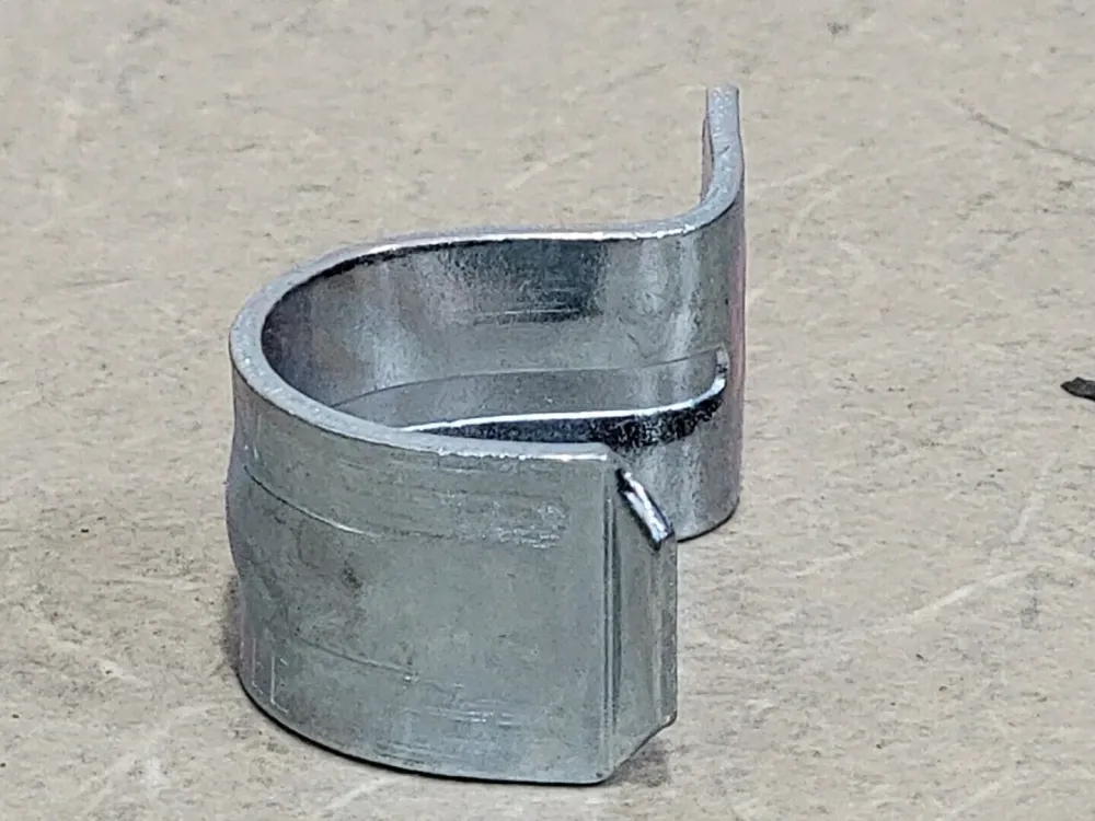 0.75 . One Hole Steel Strak Strap 62002 (Box 49)