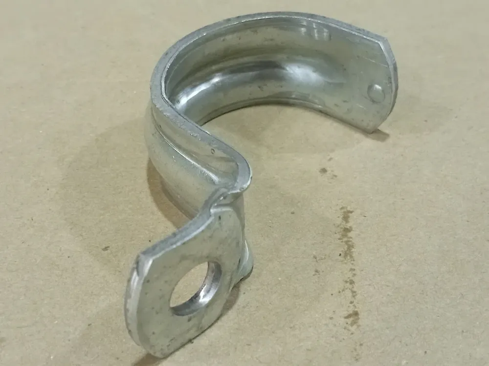 1-1/2" One Hole Hard Straps CI1212 (Box 25)