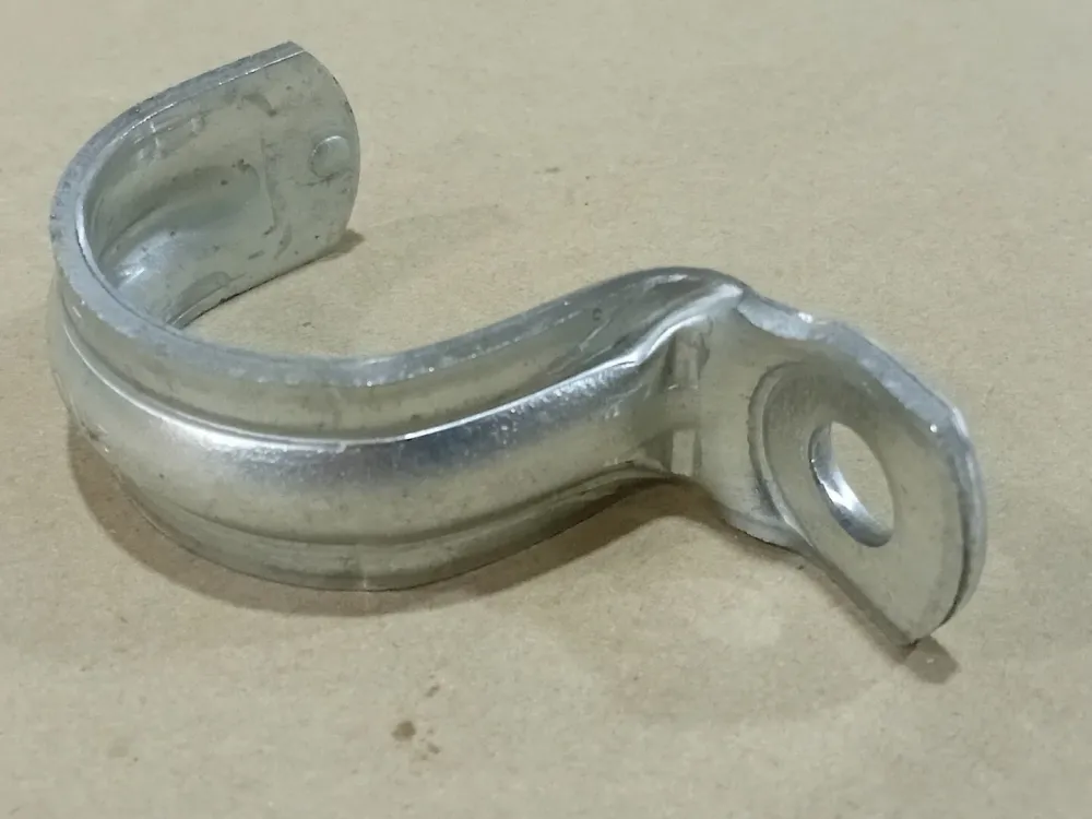 1-1/2" One Hole Stijf Straps CI1212 (Box 25)