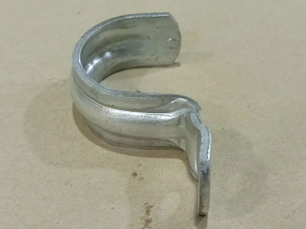 1-1/2" One Hole Strak Straps CI1212 (Box 25)