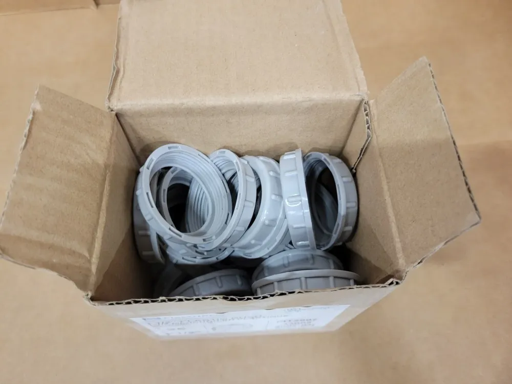 1-1/2" Plastic Bushing FIT2607, 33005 (Box 25)