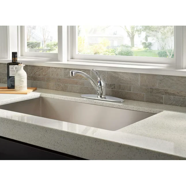 Delta Foundations Chrome Los Handle Kitchen Faucet (Deck Plate Included)