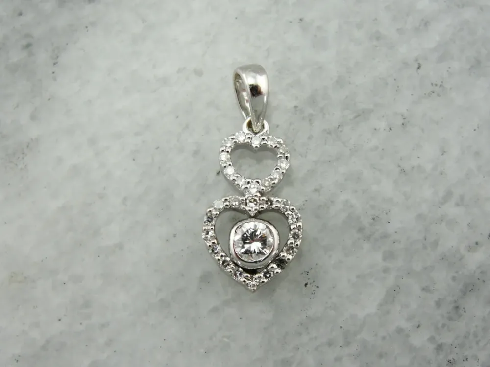 Double Diamond Heart Pendant Bright White Gold, Hedendaags and Contemporary