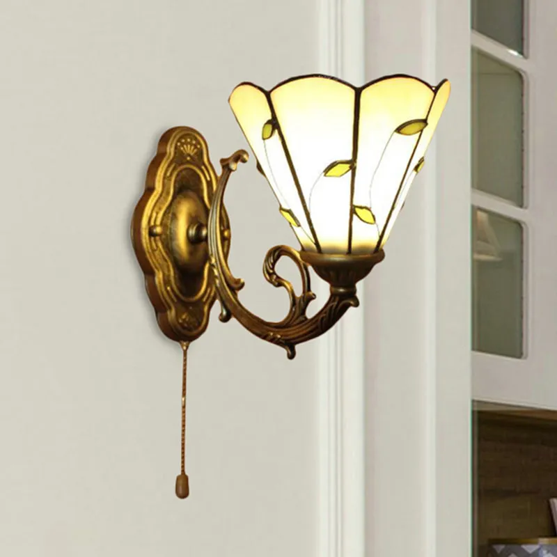 Ecru conische wandverlichting met bladmotief Vintage rustieke wandkandelaar met enkel licht