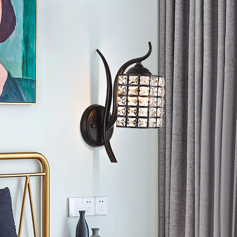 Inserted Crystal Square/Rhombus Sconce Minimaal 1-Light Shade Wall Lighting Fixture Black Black