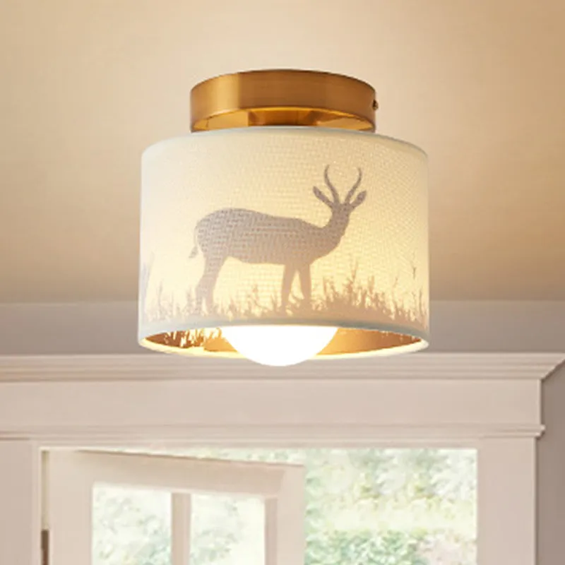 1 Light Drum Shade Semi Flush Mount Light Traditional Geel koper Finish Fabric Ceiling Lighting Elk/Leaf Pattern Brass