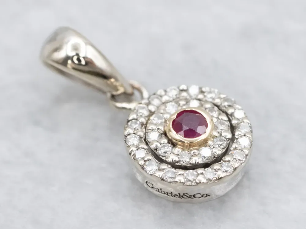 Ruby Diamond Tweevoudig Halo Pendant