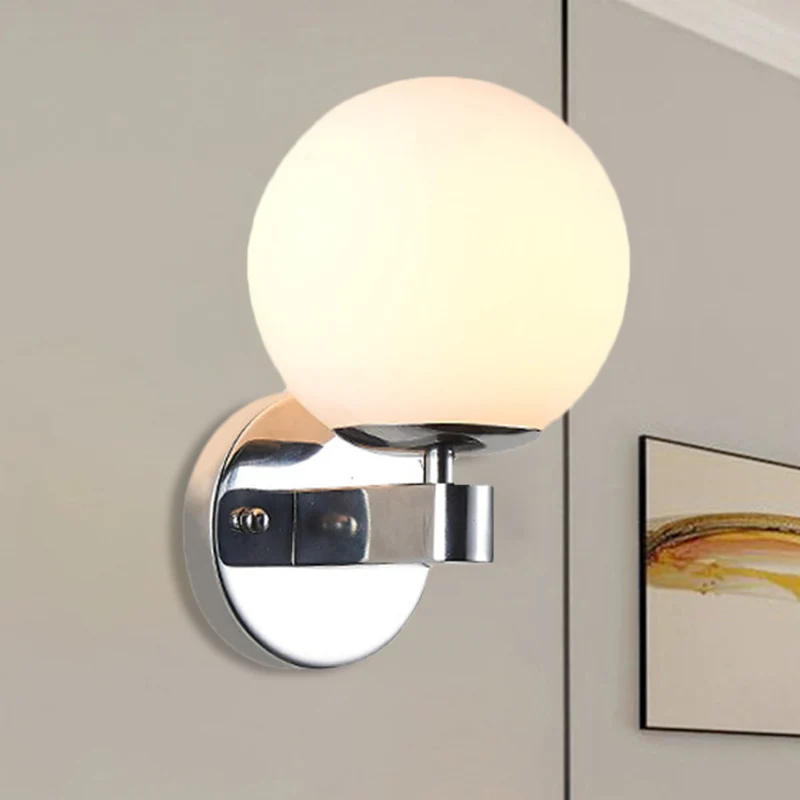 Single Bulb Wall Mounted Light Sphere Opaline Glaswerk Vintage Style Bedroom Wall Sconce Chrome/Gold Chrome