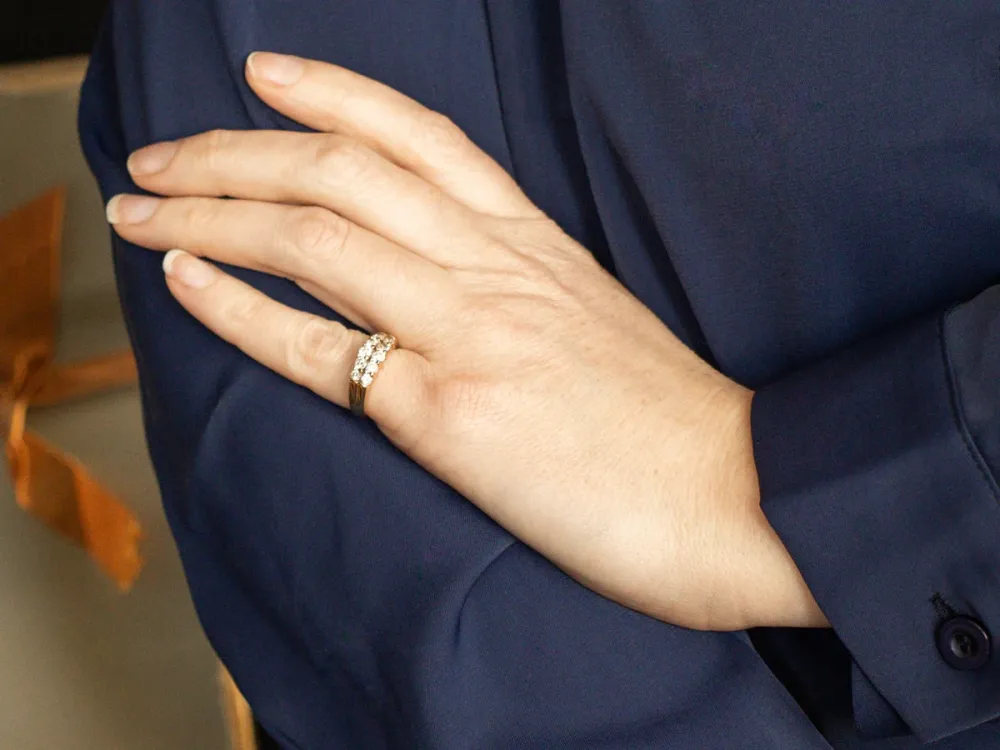 Sparkling Tweeling Row Diamond Wedding Band
