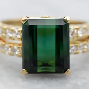 Stylish Green Tourmaline Ring Tweevoudig Row Diamond Accents
