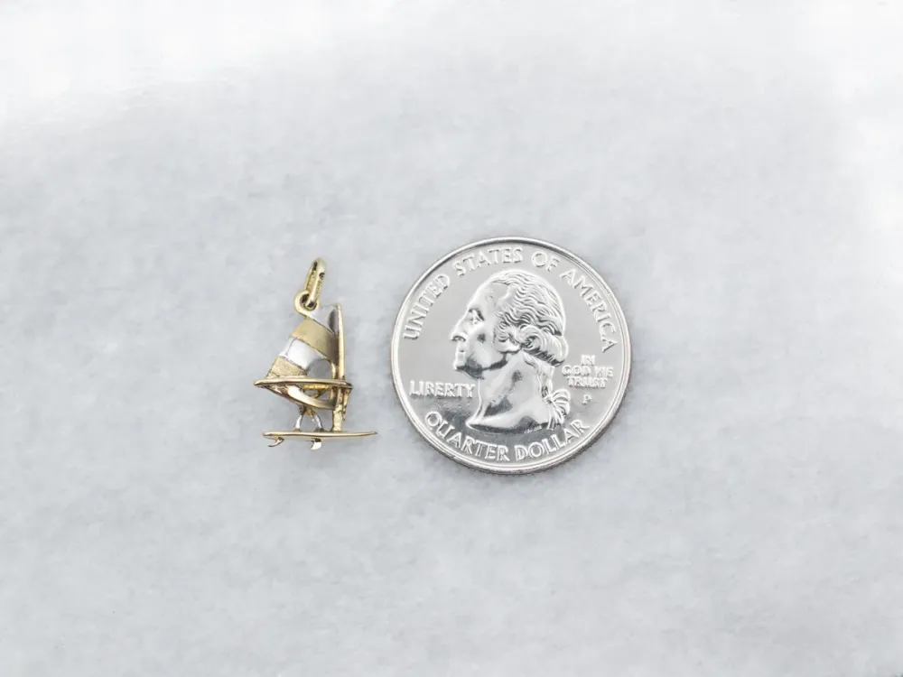 Two Tone Verguld Windsurfer Charm