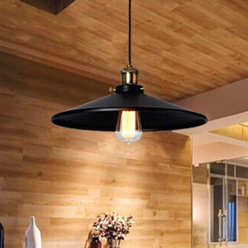 Zwart uitlopende lampenkap hanglamp Simplicity metallic 1-lamps restaurant hanglamp