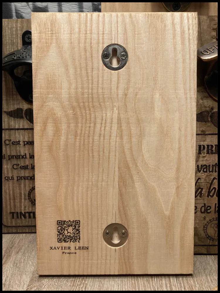 Aanpasbare handmatige flesopener van massief essenhout Atelier Xavier Leen