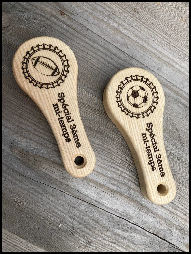 Aanpasbare handmatige flesopener van massief essenhout Atelier Xavier Leen