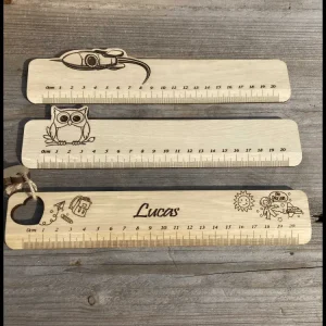 Charmante sleutelhanger van massief hout: hartjes met Moederdag-charme! Atelier Xavier Leen