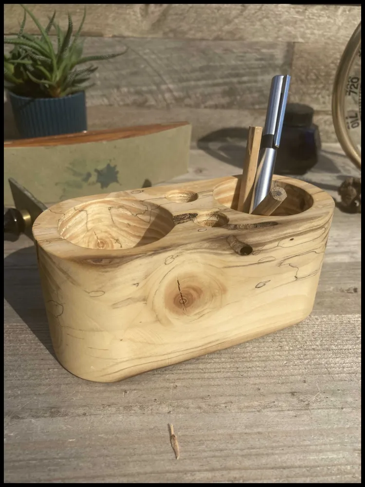 Massief thujahouten bureau-organizer: een bureau Thurganizer Atelier Xavier Leen