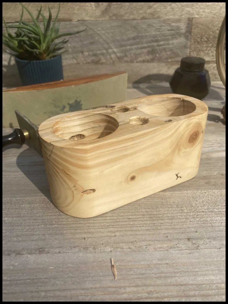 Massief thujahouten bureau-organizer: een bureau Thurganizer Atelier Xavier Leen