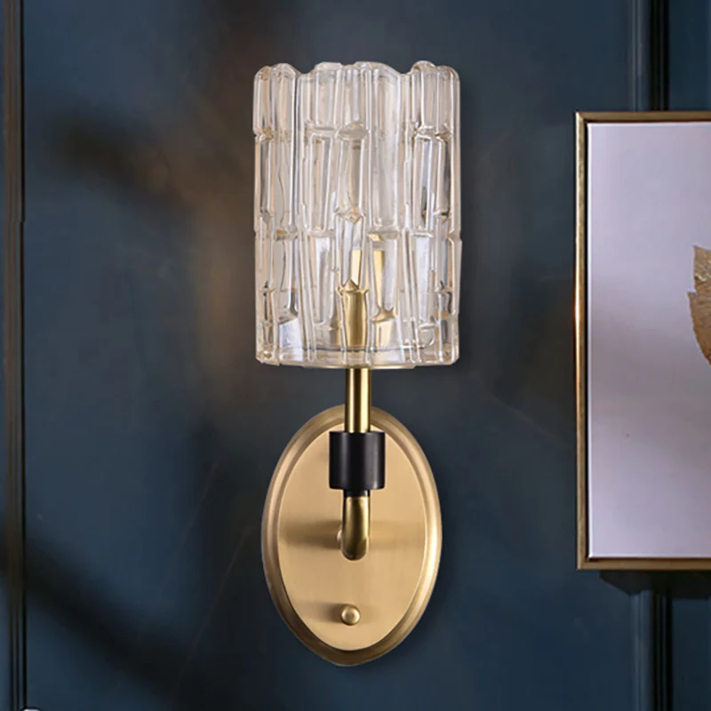 1/2-Head Bedside Wall Sconce Contemporary Style Messing Wall Lighting Cylinder Clear Crystal Shade Brass
