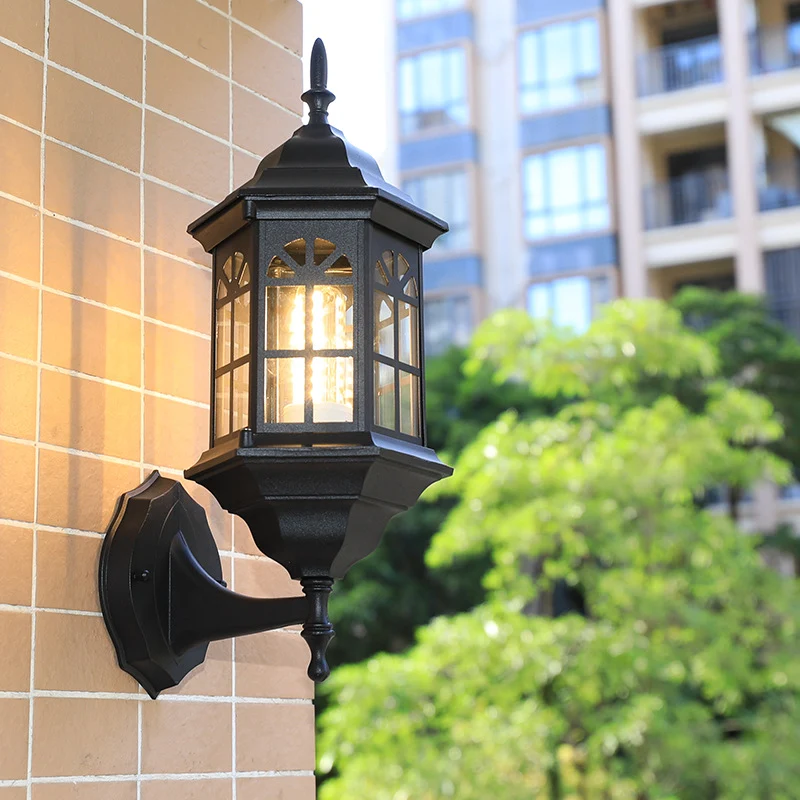 Castle Shape Lichtmetaal Wall Lighting Countryside 1-Bulb Outdoor Wall Lamp Sconce White/Black/Brass Brass