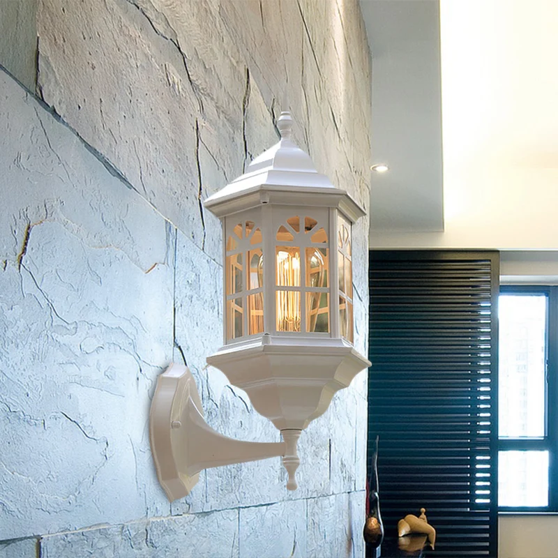 Castle Shape Lichtmetaal Wall Lighting Countryside 1-Bulb Outdoor Wall Lamp Sconce White/Black/Brass Brass