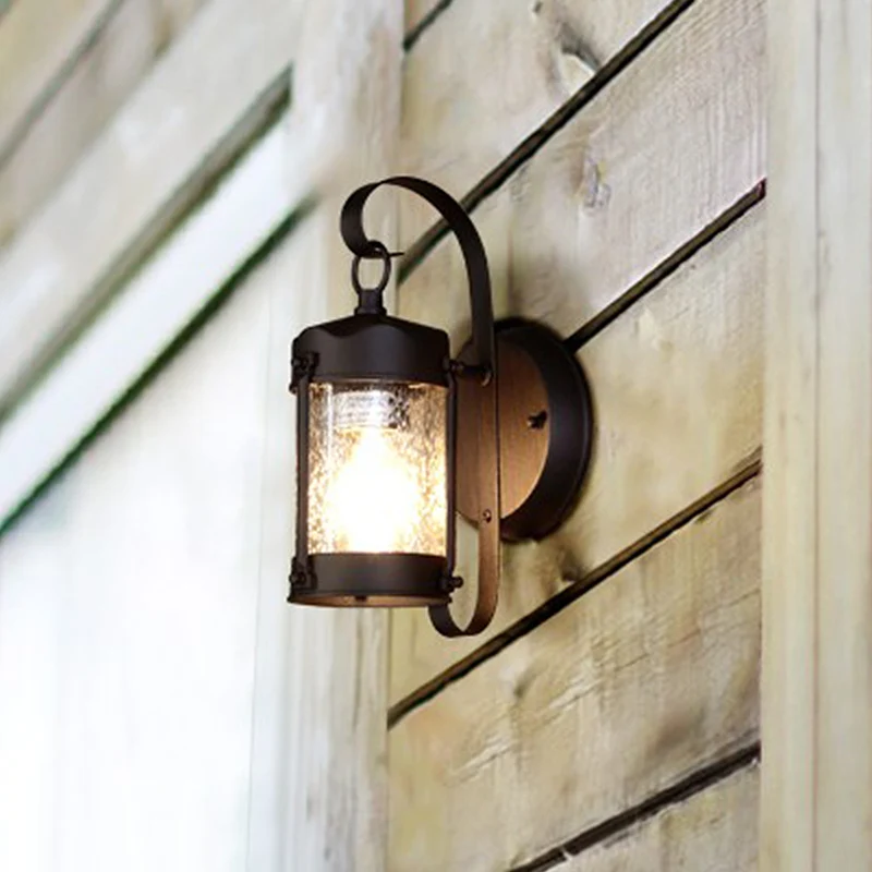 Cylinder/Lantern Seeded Glass Wall Hanging Light Traditional Single Bulb Outdoor Sconce Lamp Helder Clear