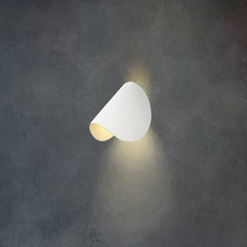 Eenvoudig LED Wall Lamp Sconce Folded Wall Mount Light Fixture Metal Shade Living Room White