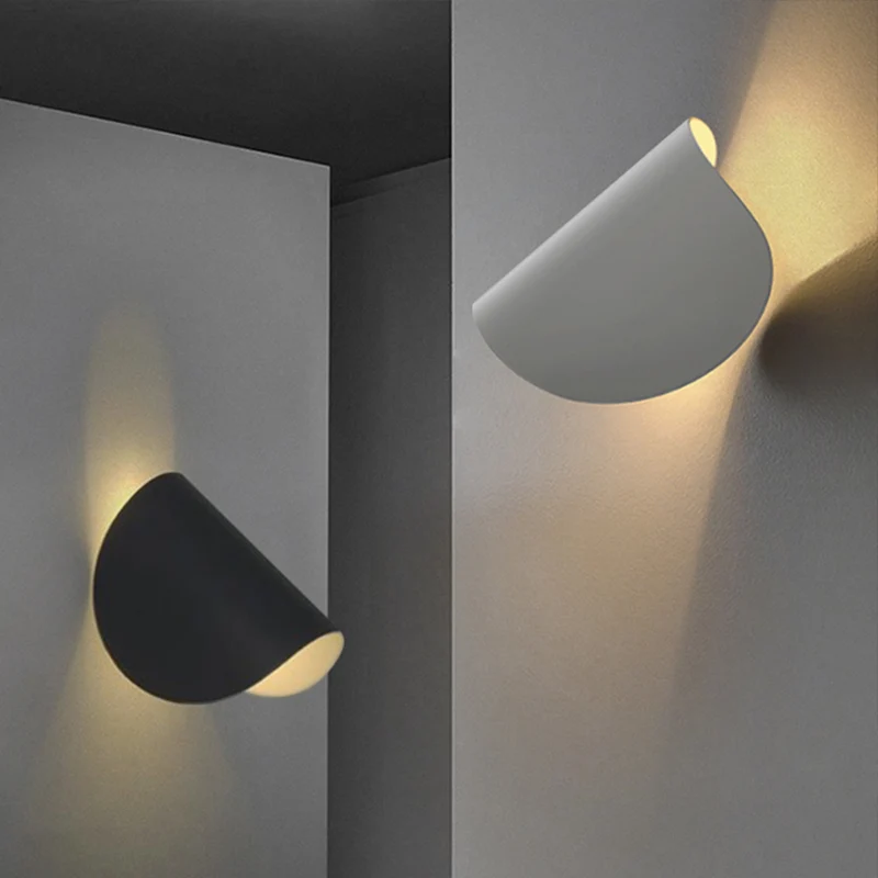 Eenvoudig LED Wall Lamp Sconce Folded Wall Mount Light Fixture Metal Shade Living Room White