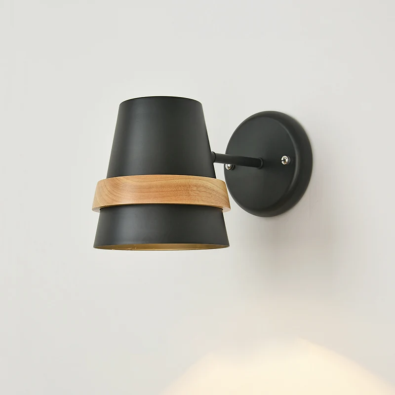 Flexibel Horn Shaped Wall Light Minimalist Metal 1-Light Bedside Wall Lighting Wood Ring Decor Black