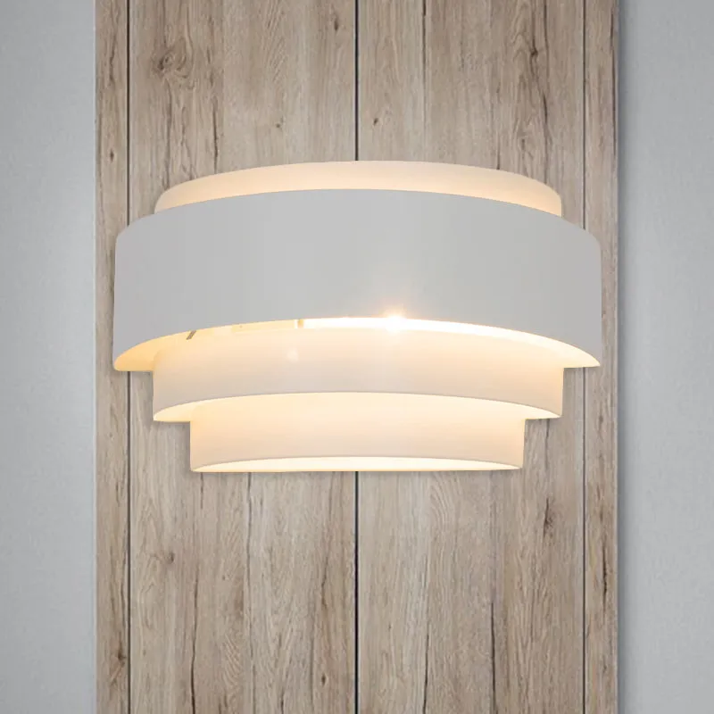 Tiered Wall Sconce Lamp Contemporain Metal 1 Bulb White Wall Mounted Light Etched Pattern Living Room White