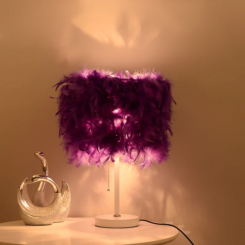 White/Red/Pink Cylindrical Table Lamp Romantic Actueel 1 Bulb Feather Pull-Chain Nightstand Light Purple