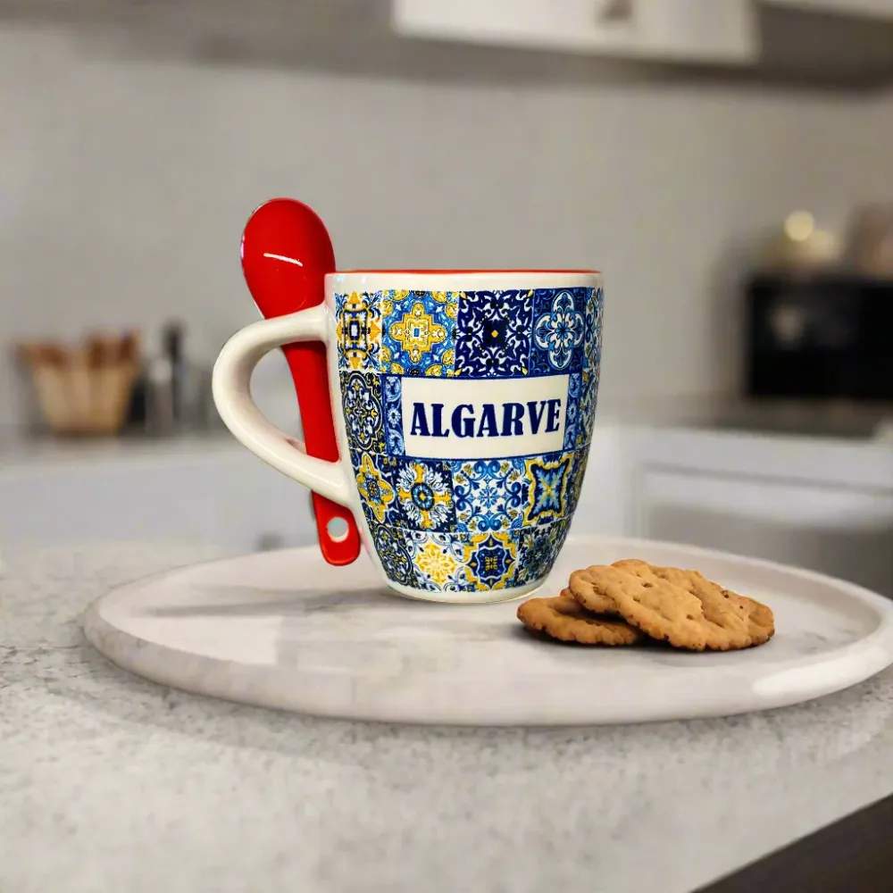 Algarve Kopje met Lepel, Keramisch Azulejo Tegelontwerp Blauw en Geel