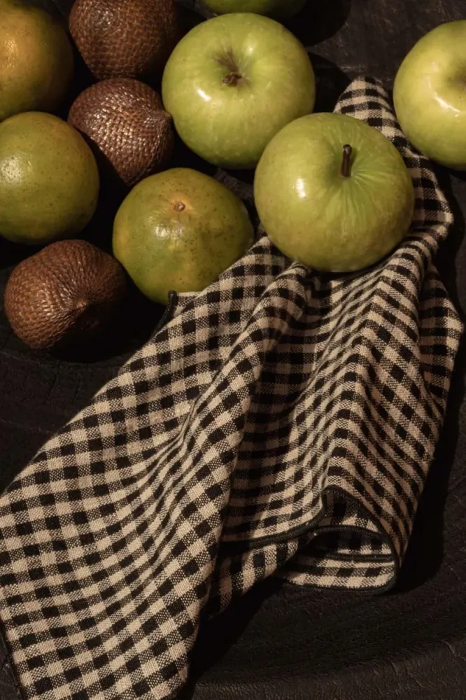 Het picknickservet - naturel zwart - 45x45 Bazar Bizar Antwerp