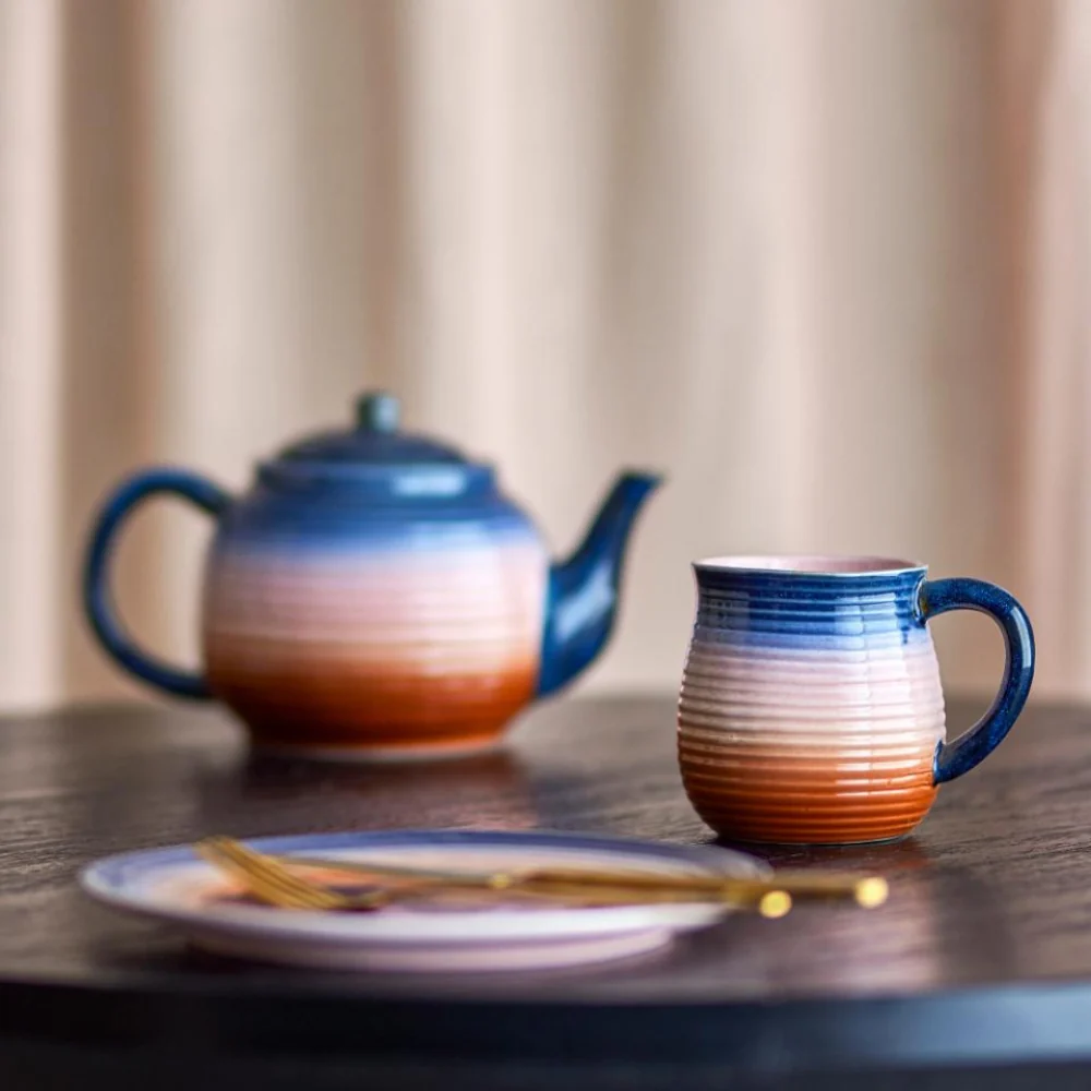 Bloomingville Tatum Multi 4-delige stoneware mokken set.
