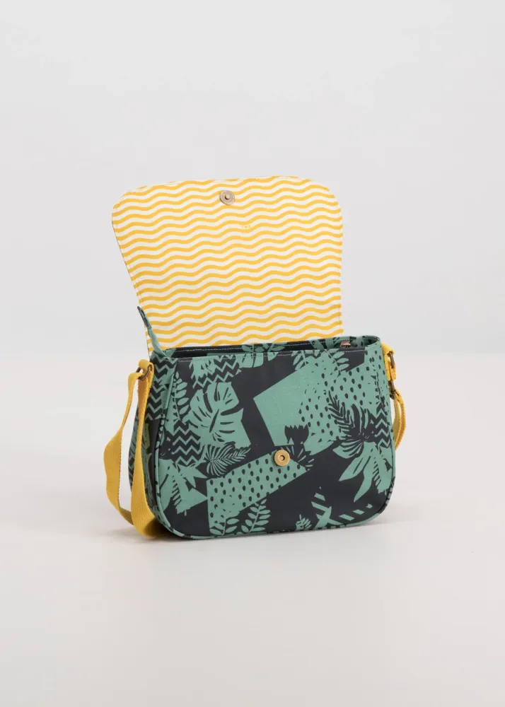 Blutsgeschwister Lean On My Shoulderbag Black Jungle Sister