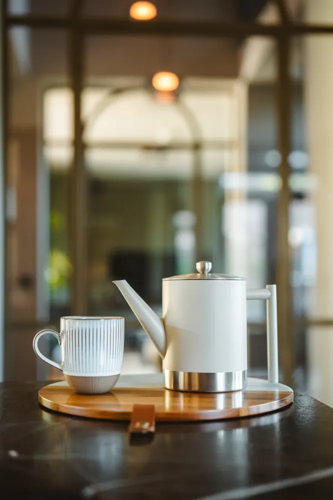 Bredemeijer - Dubbelwandige theepot Minuet Cylindre - 1,2 liter - Taupe - Met filter