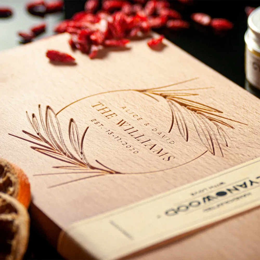 Charcuterieplank met beukenhout - Jubileumcadeau