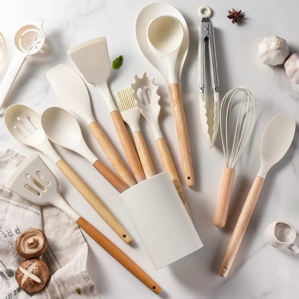 CHEFKRAFT – 14-delige siliconen kookgerei set met houten handgrepen Cozey Maison