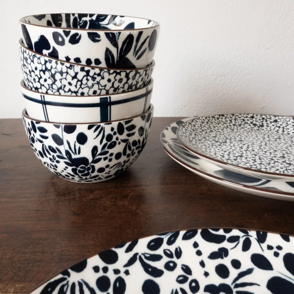 Dutch Floral Blue Time Set 4 Mugs Check