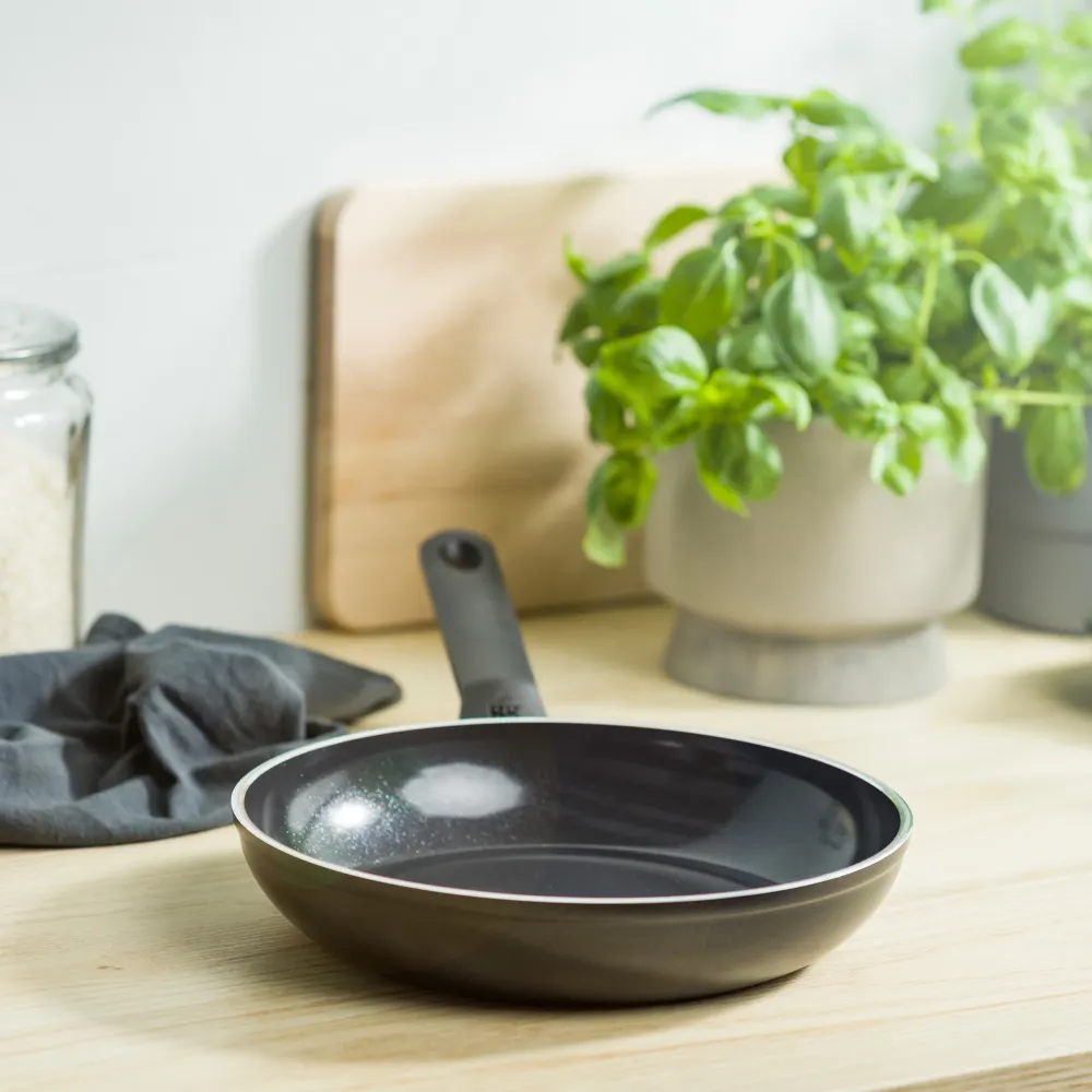 Easy induction koekenpan 20 cm en 26 cm