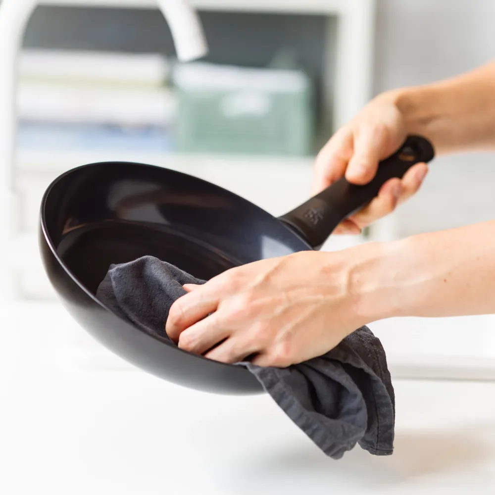 Enjoy 3-delig pannenset Black met hapjespan + Panbeschermers